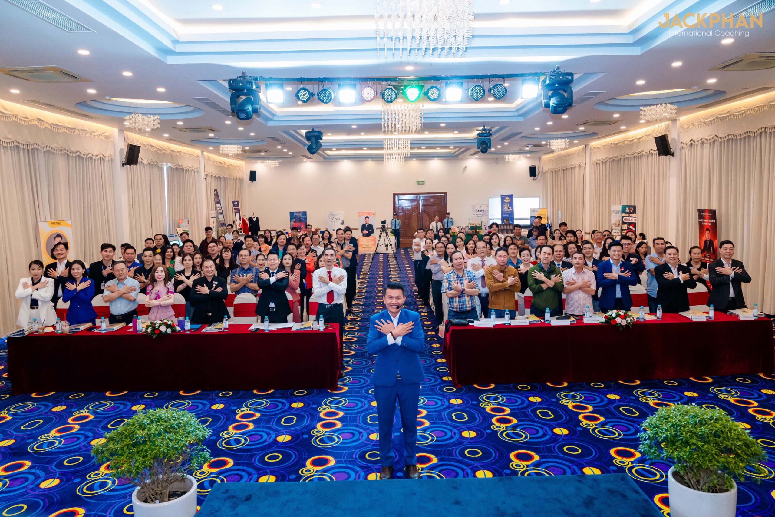 Sự Kiện - Kinh Doanh Từ Gốc Rễ